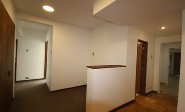 Oficina en Arriendo en Metro Santa Lucia // Miraflores // Alameda