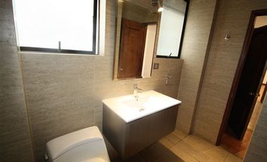 Oficina en Arriendo en Metro Santa Lucia // Miraflores // Alameda