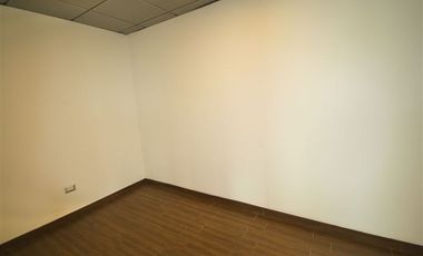 Oficina en Arriendo en Kennedy Lateral // Las Tranqueras // Fernando de Arguello