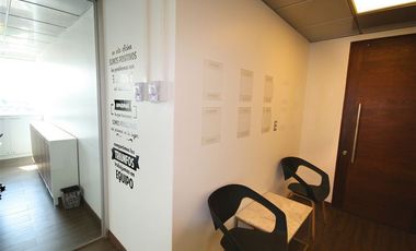 Oficina en Arriendo en Kennedy Lateral // Las Tranqueras // Fernando de Arguello