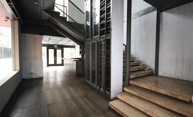 Local Comercial en Arriendo en Vitacura // Americo Vespucio // Arturo Ureta