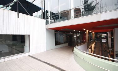 Local Comercial en Arriendo en Vitacura // Americo Vespucio // Arturo Ureta