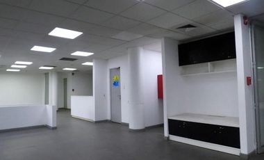 Oficina en Arriendo en av Grecia// Metro Estadio Nacional // Marathon