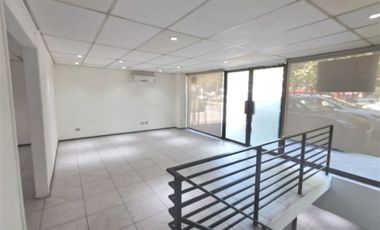 Local Comercial en Arriendo en Vitacura - Las Hualtatas