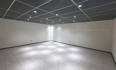 Local Comercial en Arriendo en Vitacura - Las Hualtatas