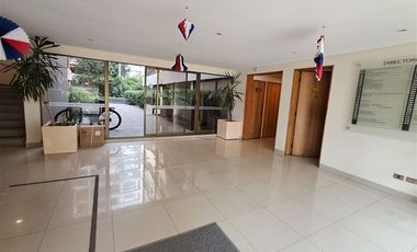 Local Comercial en Arriendo en Vitacura - Las Hualtatas