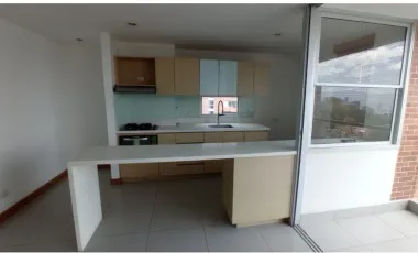 Apartamento en arriendo loma del esmeraldal, envigado.