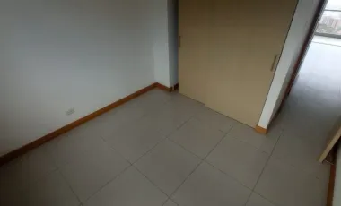 Apartamento en arriendo loma del esmeraldal, envigado.