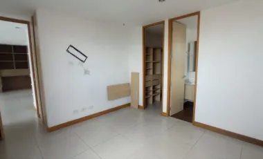 Apartamento en arriendo loma del esmeraldal, envigado.