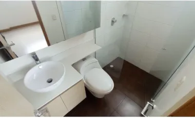 Apartamento en arriendo loma del esmeraldal, envigado.