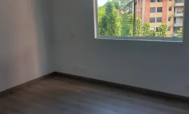 Apartamento en arriendo loma de las brujas, envigado