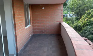 Apartamento en arriendo loma de las brujas, envigado