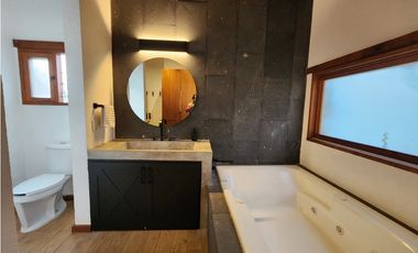 CASA EN RENTA, AVNDARO VALLE DE BRAVO