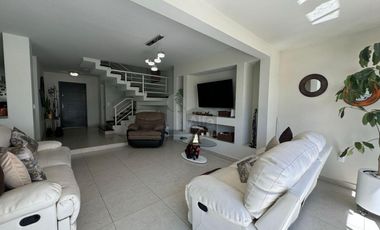 Bonanza, amplio y hermoso jardin, incluye mantenimiento