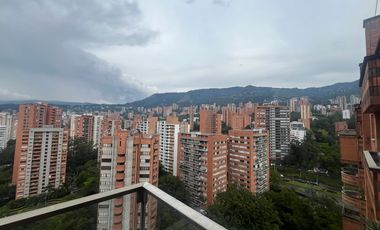 APARTAMENTO EN ARRIENDO UBICADO EN POBLADO SECTOR LOS BALSOS