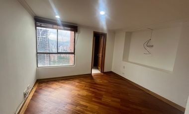 APARTAMENTO EN ARRIENDO UBICADO EN POBLADO SECTOR LOS BALSOS