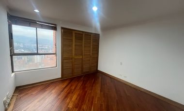 APARTAMENTO EN ARRIENDO UBICADO EN POBLADO SECTOR LOS BALSOS