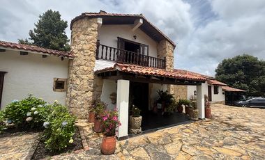 Hermosa Casa campestre en la Vereda El Hato, La Calera
