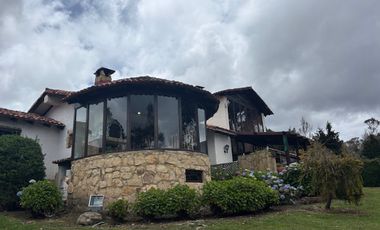 Hermosa Casa campestre en la Vereda El Hato, La Calera