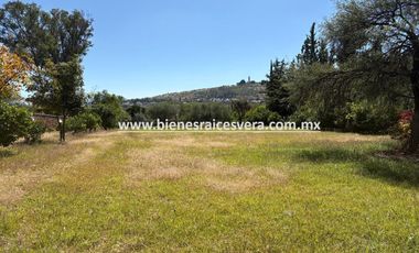 TERRENO EN VENTA EN FRACC. GRANJAS RESIDENCIALES EN TEQUISQUIAPAN. Milton