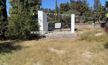 TERRENO EN VENTA EN FRACC. GRANJAS RESIDENCIALES EN TEQUISQUIAPAN. Milton