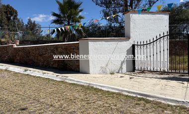 TERRENO EN VENTA EN FRACC. GRANJAS RESIDENCIALES EN TEQUISQUIAPAN. Milton