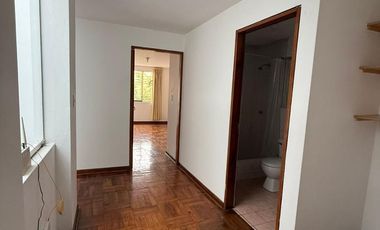 Alquiler de amplio departamento en Surco