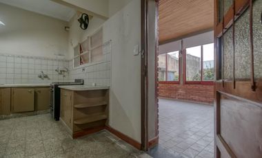 PH en venta con patio y verde