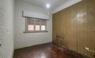 PH en venta con patio y verde