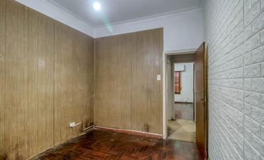 PH en venta con patio y verde