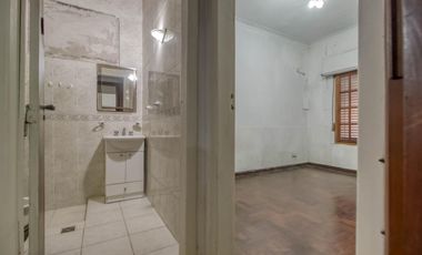 PH en venta con patio y verde