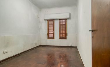 PH en venta con patio y verde