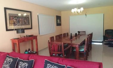 IMPECABLE !! excelente propiedad !!