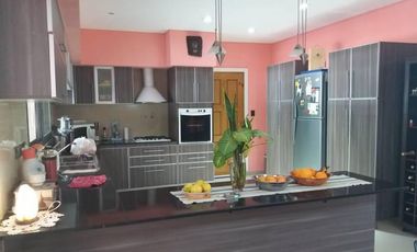 IMPECABLE !! excelente propiedad !!