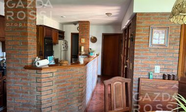 Casa en en venta en Jose Marmol
