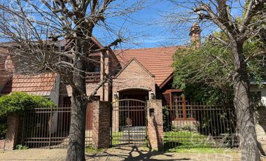 Casa en en venta en Jose Marmol