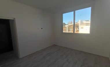 Casa en venta - 4 Dormitorios 5 Baños - Cocheras - 990Mts2 - Costa Esmeralda