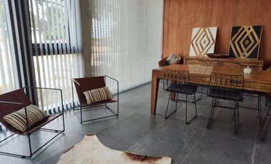 Casa en Senderos IV, sobre lote de 1.100 m2