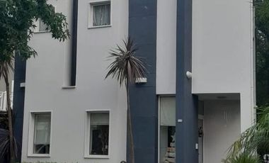 Casa 5 ambientes en venta El Pato