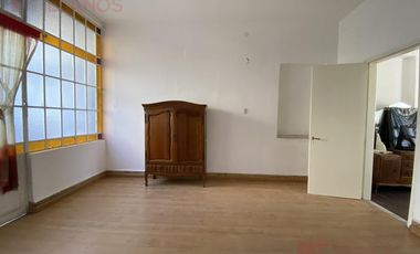 Departamento céntrico frente a Plaza Colón