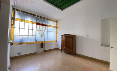 Departamento céntrico frente a Plaza Colón