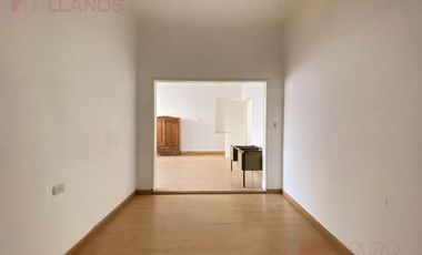 Departamento céntrico frente a Plaza Colón