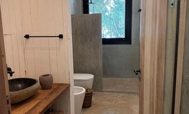 Casa en venta - 2 Dormitorios 1 Baño - 10.000Mts2 - Corrientes