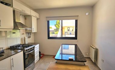 Duplex 3 dormitorios con cochera Centro Neuquén
