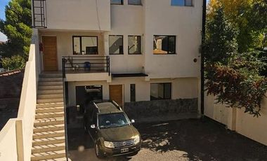 Duplex 3 dormitorios con cochera Centro Neuquén