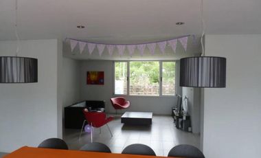 Casa  en venta - 3 dormitorios 2 baños - Cochera -  873 mts2 - City Bell