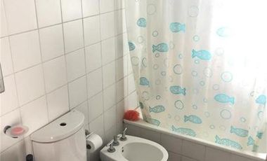 Casa  en venta - 3 dormitorios 2 baños - Cochera -  873 mts2 - City Bell