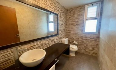 Casa  en venta - 3 dormitorios 2 baños - Cochera -  873 mts2 - City Bell