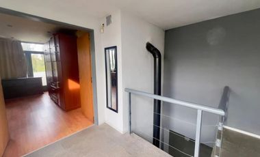 Casa  en venta - 3 dormitorios 2 baños - Cochera -  873 mts2 - City Bell