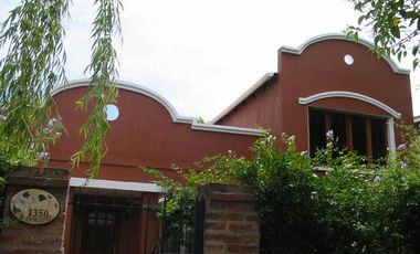 Impecable casa en Adrogué